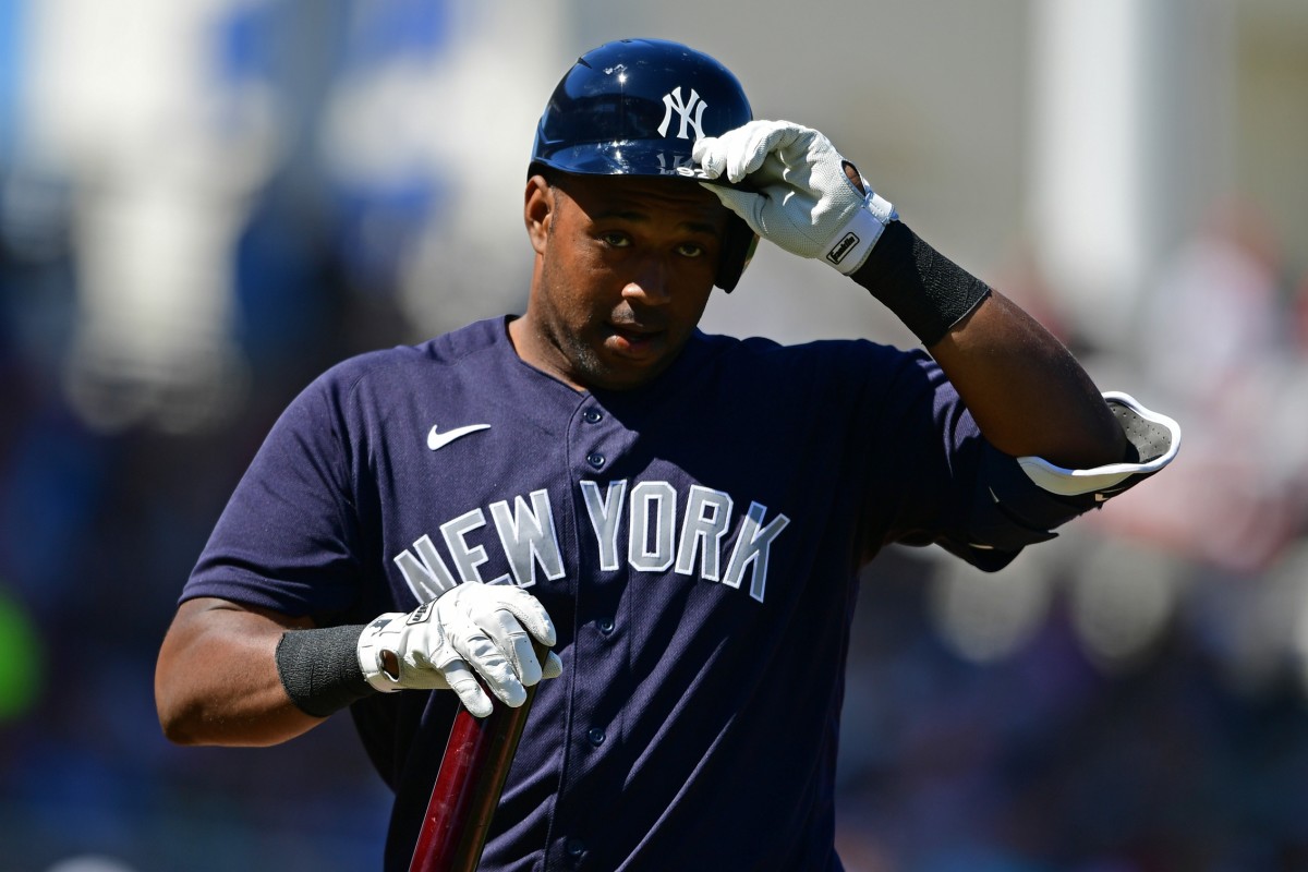 Yankees recall top prospect as slugger heads to 10-day IL