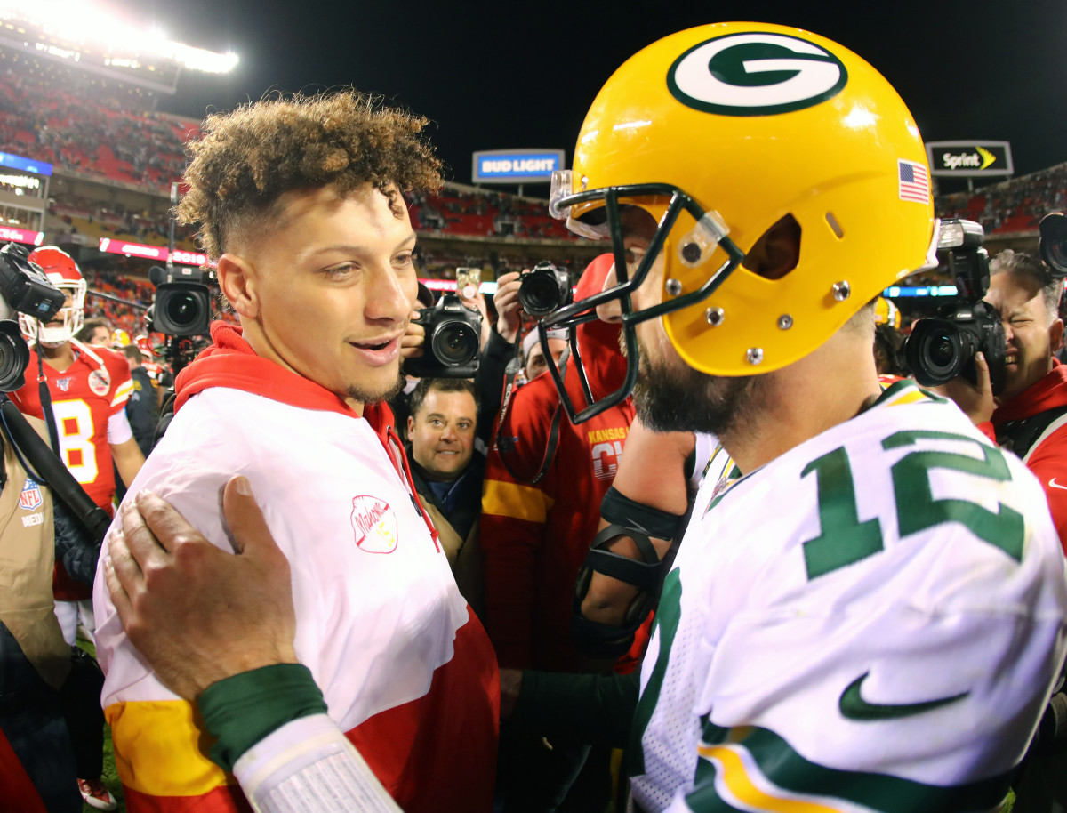 Chiefs news: Patrick Mahomes reaches Aaron Rodgers territory with epic 3 TD  feat