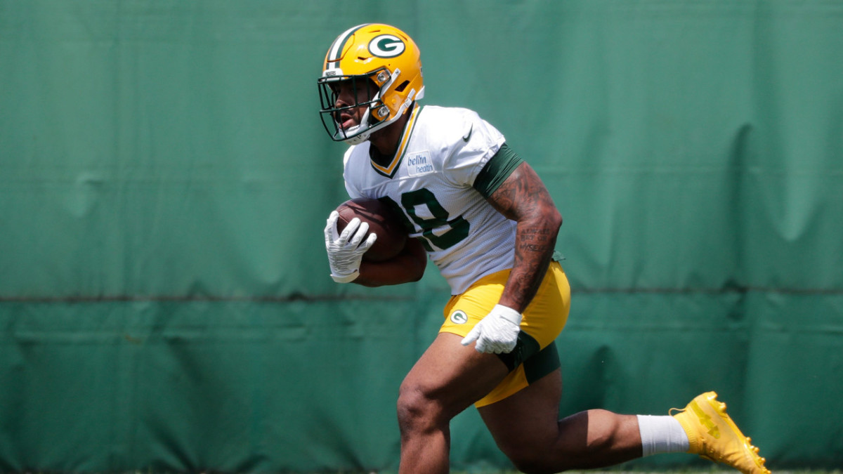 Packers RB A.J. Dillon has a nickname for each of his gigantic legs