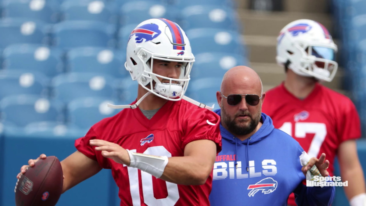 Darrynton Evans after the game at Soldier Field - 2023 Buffalo Bills -  Bills Fans