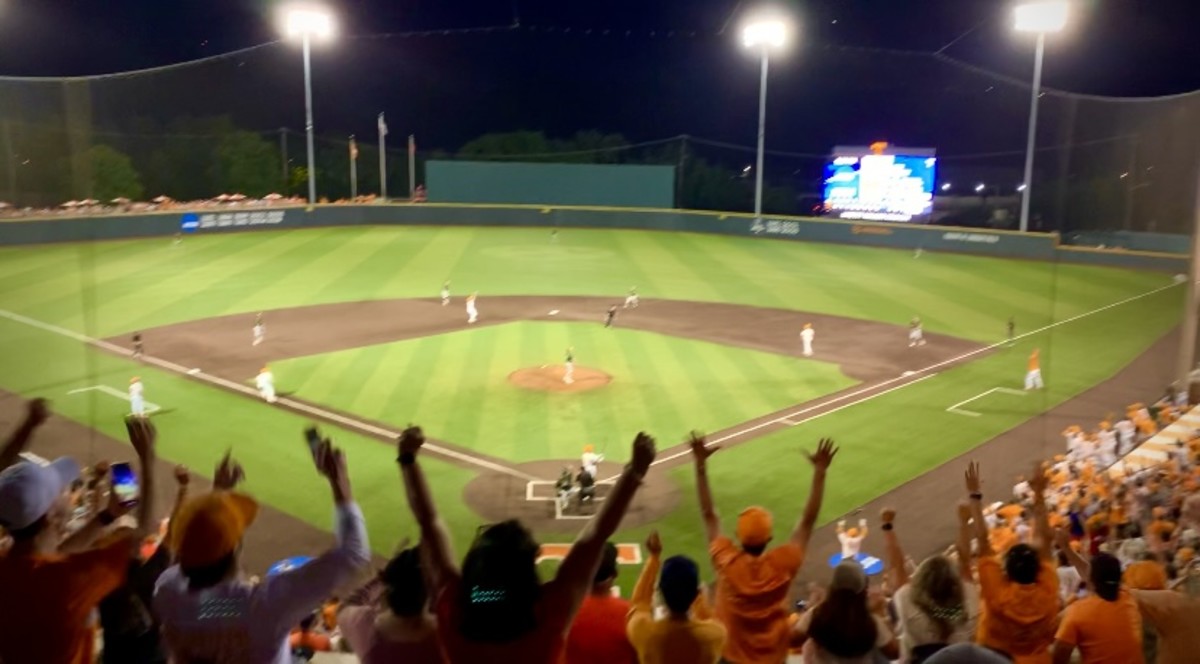 Tennessee Baseball on X: E5  THREE-RUN FIFTH! #GBO // #OTH