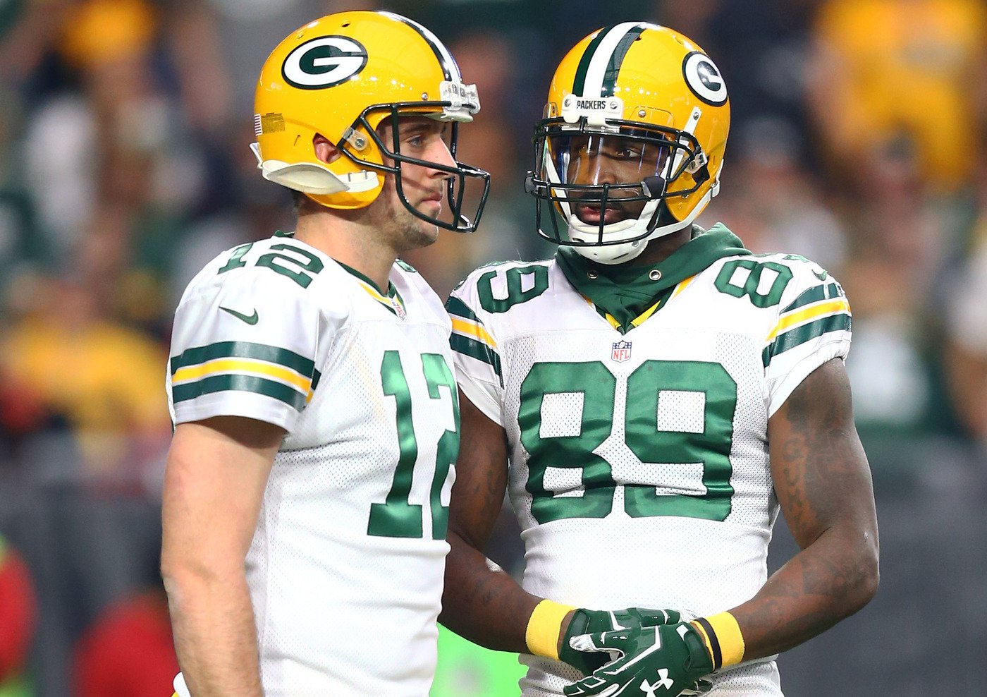 Rodgers, Packers lean on Jones, take care of Bears 27-10 – KTSM 9 News