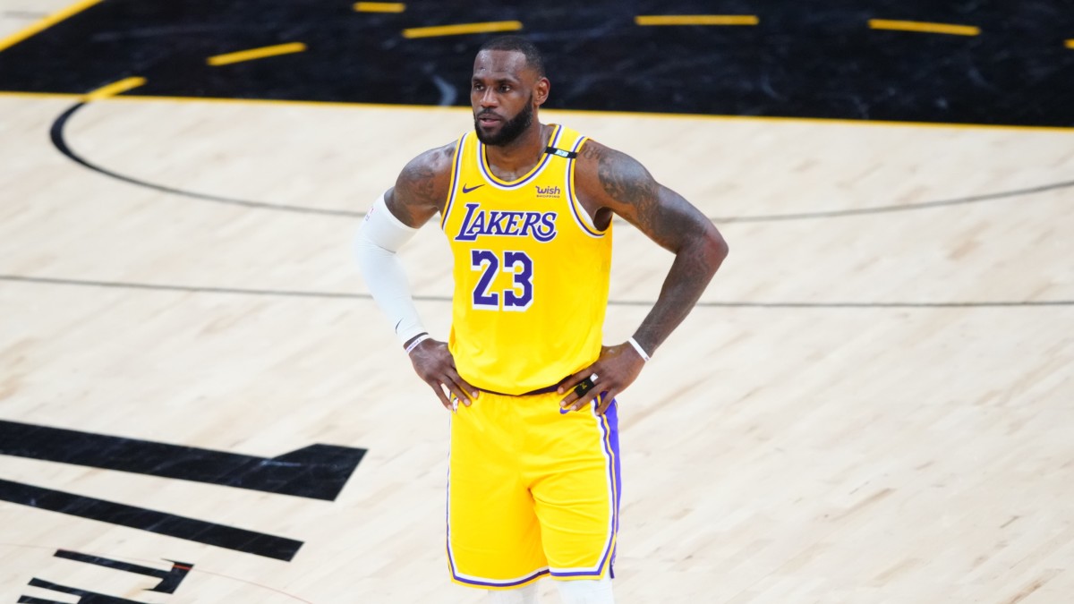 Shams Charania on X: First look: LeBron James will change his Lakers jersey  number to No. 6 next season after donning the number in his new movie  “Space Jam: A New Legacy.”