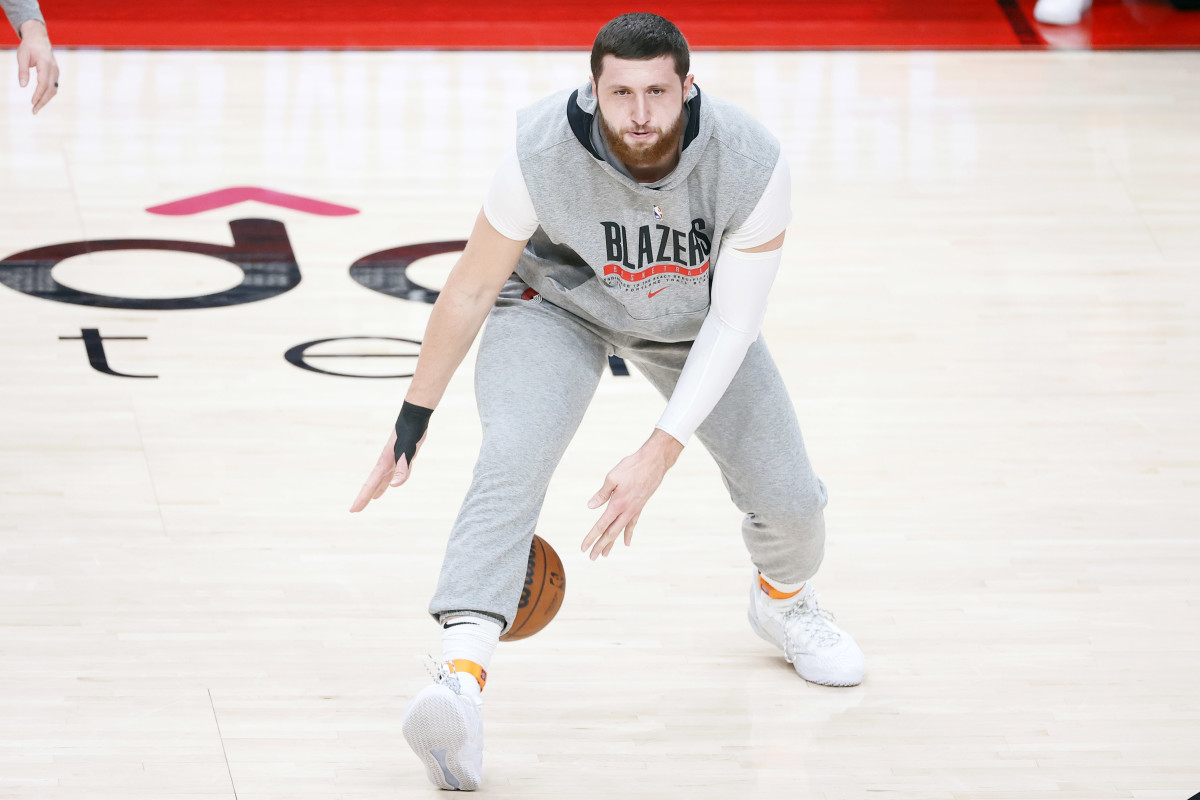 Jusuf Nurkic Announces Engagement to Girlfriend Emina Duric - Portland