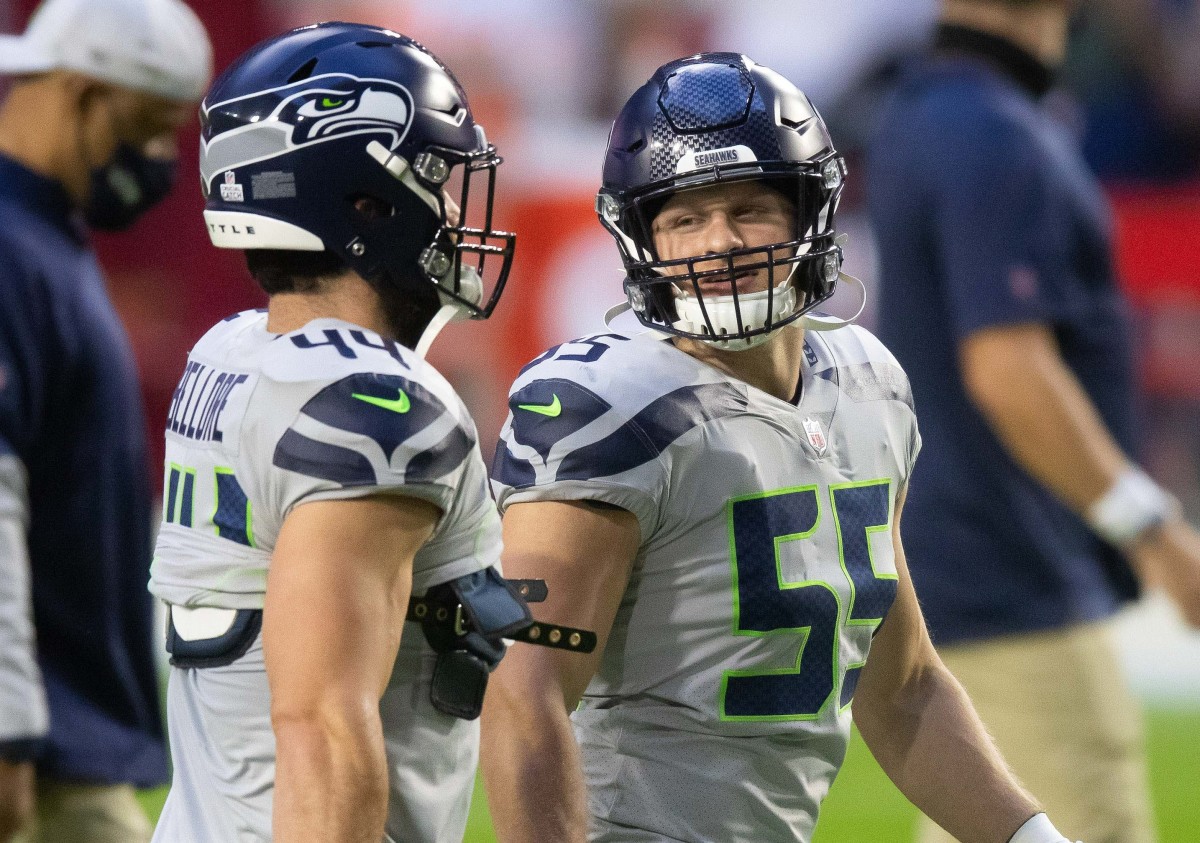 Former Redwood standout Curhan sticks with Seahawks