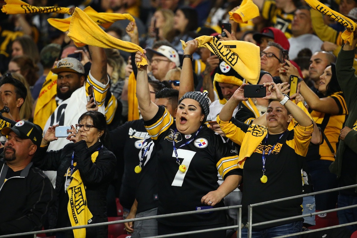 Study Finds Women Steelers Fans Among The Best In The NFL - CBS Pittsburgh