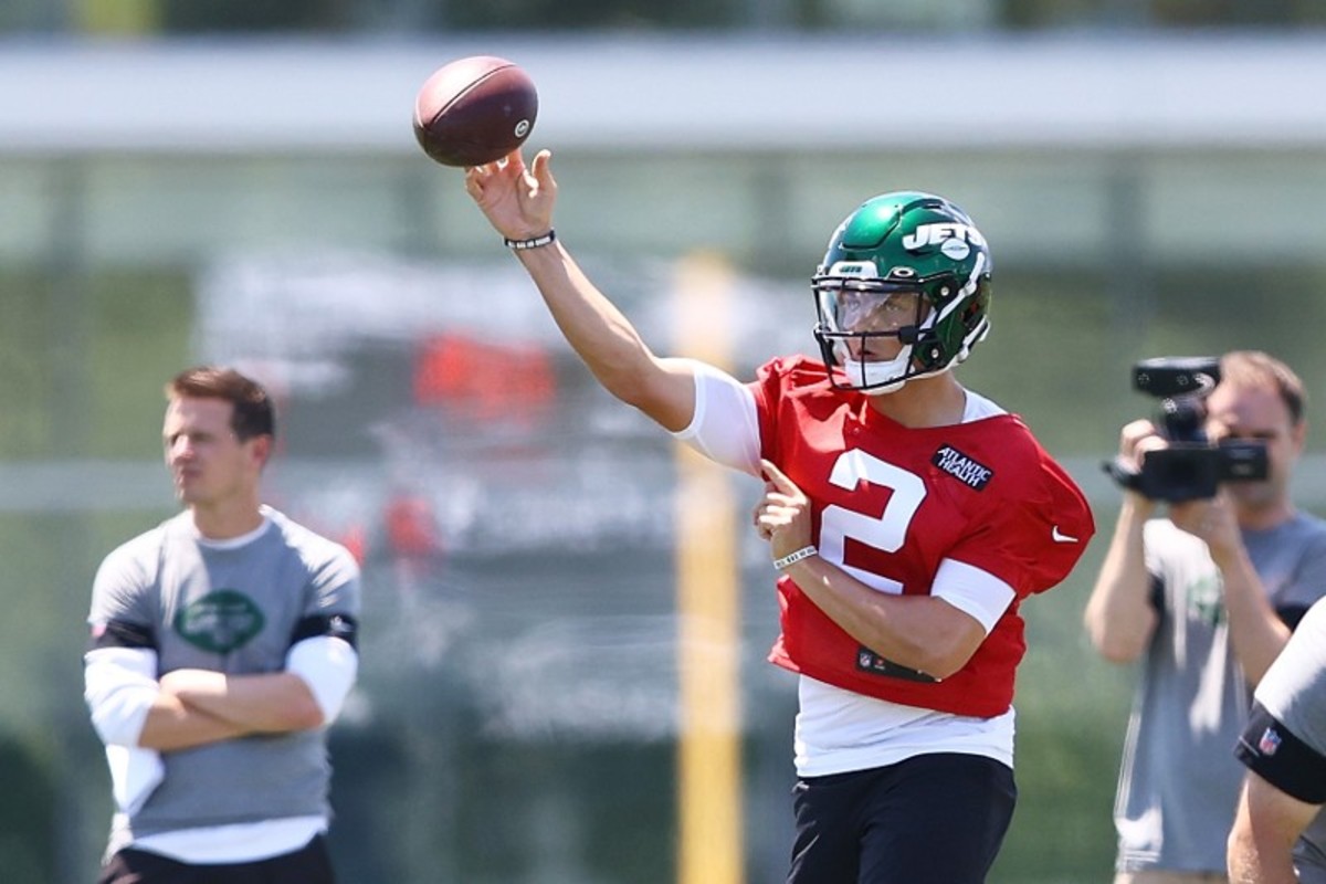 Former New York Jets Scout Grades QB Zach Wilson Rookie Season - Sports  Illustrated New York Jets News, Analysis and More