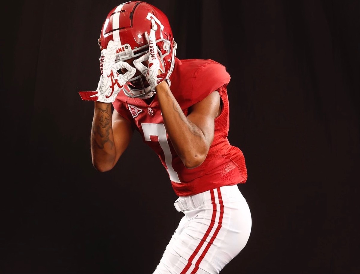 Recruiting Corner Key 2022 Wide Receiver Targets for the Crimson Tide