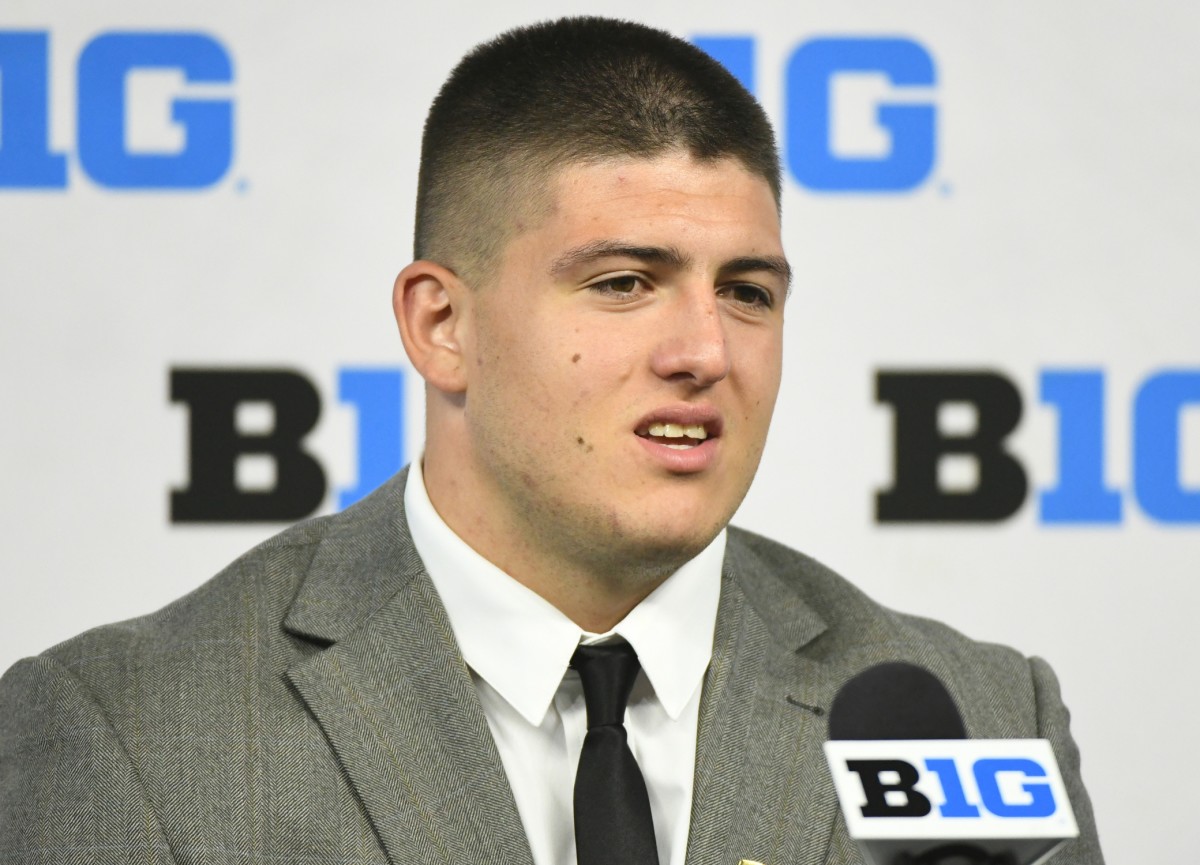 Before going half a mile to Purdue, George Karlaftis dons AAB jersey