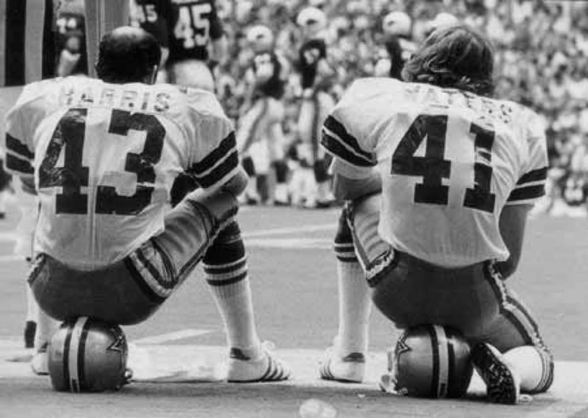 Cliff Harris,Charlie Waters,Roger Staubach'sTales from the Dallas Cowboys  Sideline: Reminiscences of the Cowboys Glory Years (Tales from the Team)