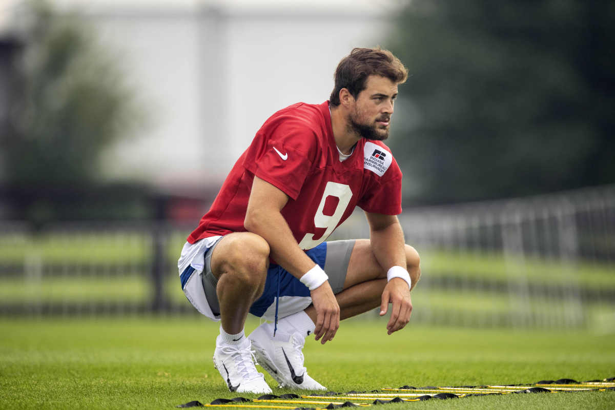 Indianapolis Colts quarterback Jacob Eason (9) warms up on the field before  an NFL football game against the Seattle Seahawks, Sunday, Sept. 12, 2021,  in Indianapolis. (AP Photo/Zach Bolinger Stock Photo - Alamy