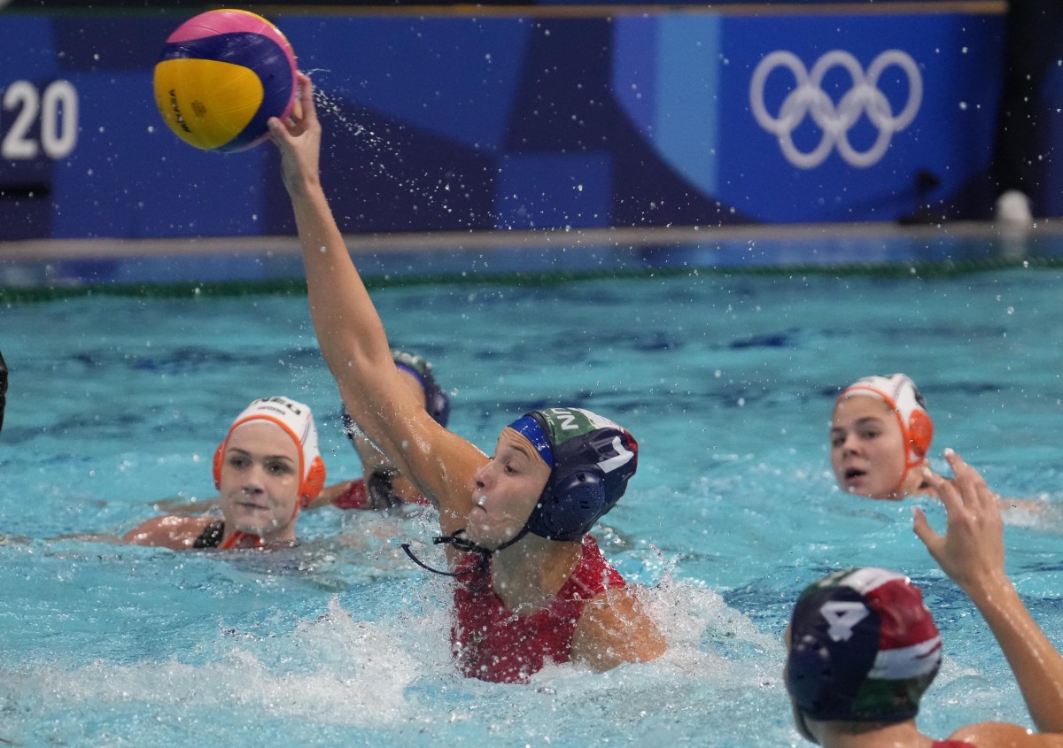 Anna Illes. Photo by Robert Hanashiro, USA TODAY Sports