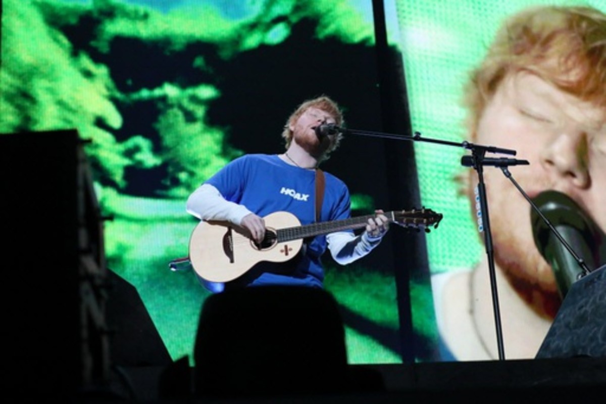 British Pop Star Ed Sheeran Will Sing for Dallas Cowboys vs. Bucs NFL