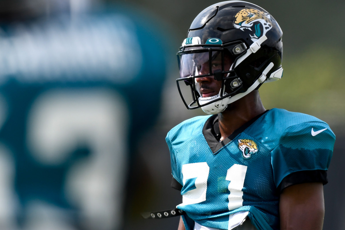 Jaguars trade former first-round pick CJ Henderson – Action News Jax