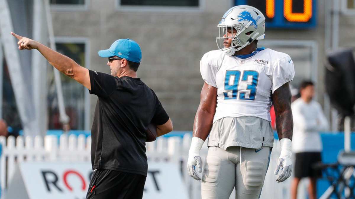 Lions injury updates: Da'Shawn Hand's, T.J. Hockenson's issues 'minor',  Levi Onwuzurike will practice next week - Pride Of Detroit