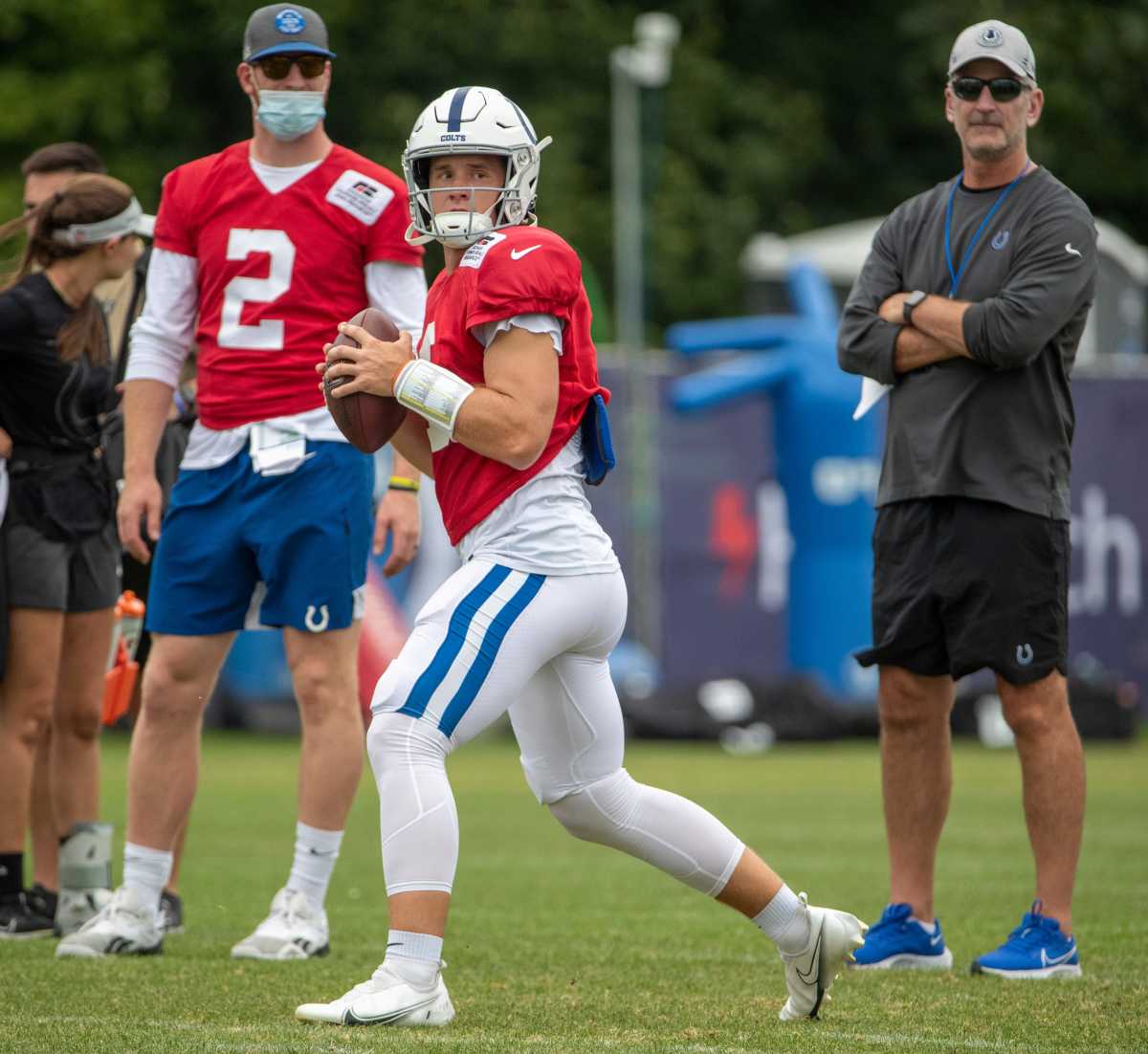 Report: Sam Ehlinger generating buzz in Colts camp