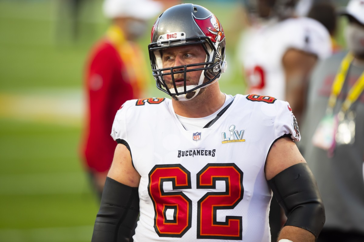 New York Giants Sign Veteran Offensive Lineman Ted Larsen - Sports ...