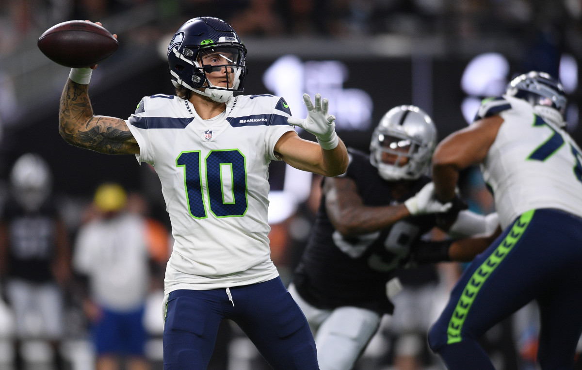 Seahawks' backups struggle in preseason loss to Raiders