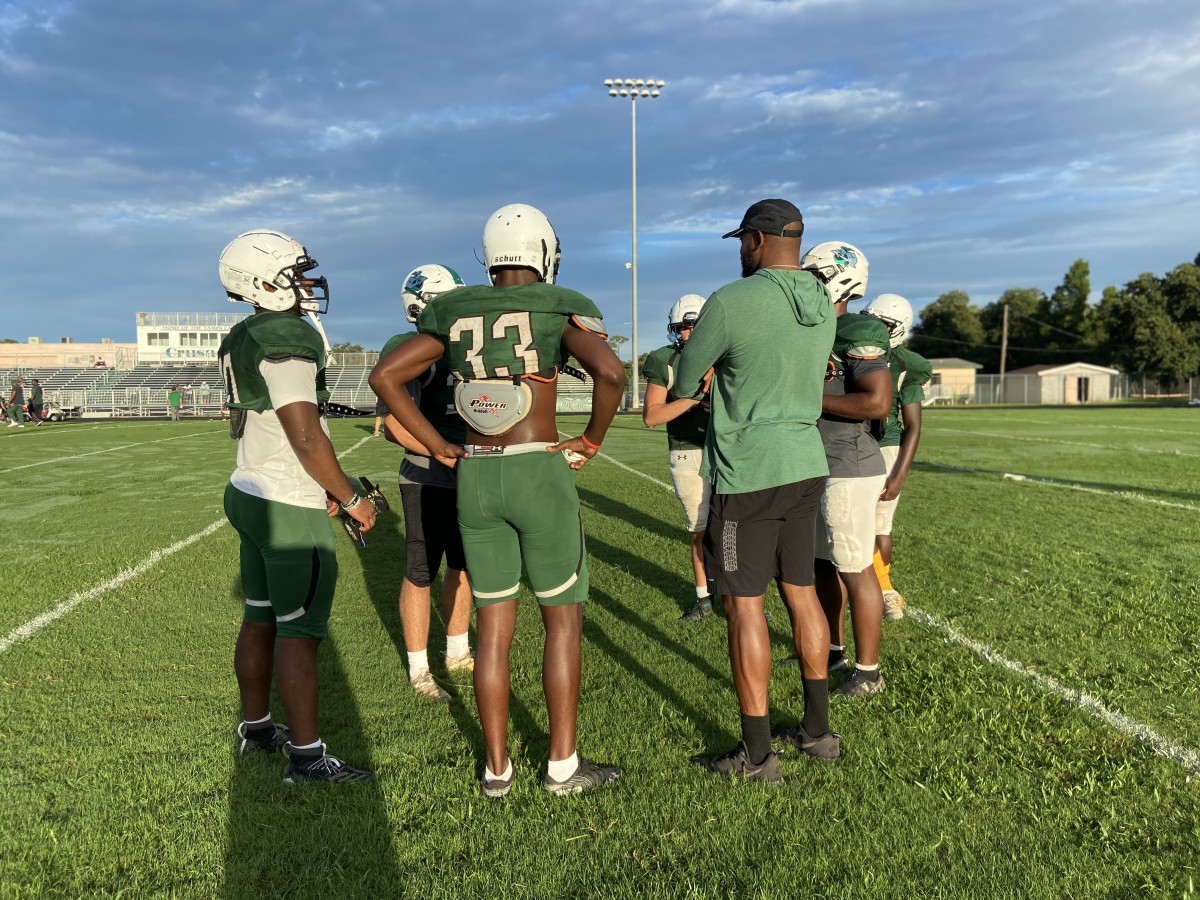 Tampa Catholic Football: First Look at the 2021 Crusaders - Inside the