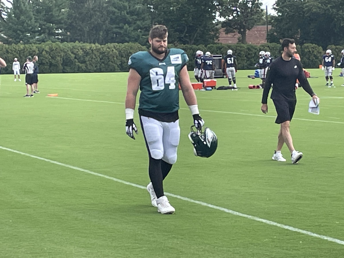 OT Brett Toth arrives for practice