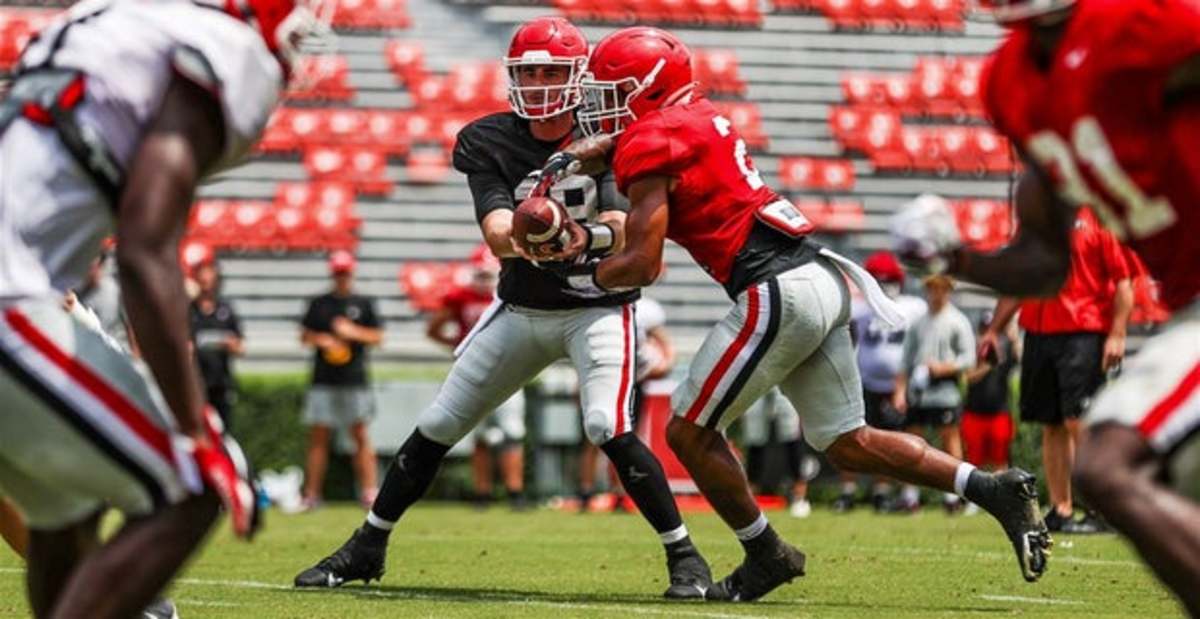 Georgia Football Could All-Red Week One - Sports Illustrated