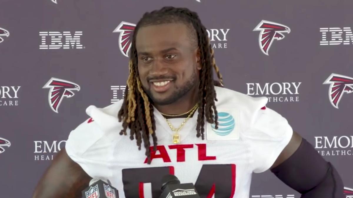 Cordarrelle Patterson Atlanta Falcons Signing OFFICIAL: New Contract  Details - Sports Illustrated Atlanta Falcons News, Analysis and More