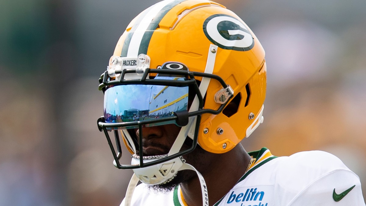 Green Bay, WI, USA. 10th Nov, 2019. Green Bay Packers wide receiver Davante  Adams #17 and Green Bay Packers wide receiver Marquez Valdes-Scantling #83  run out of the tunnel at the start