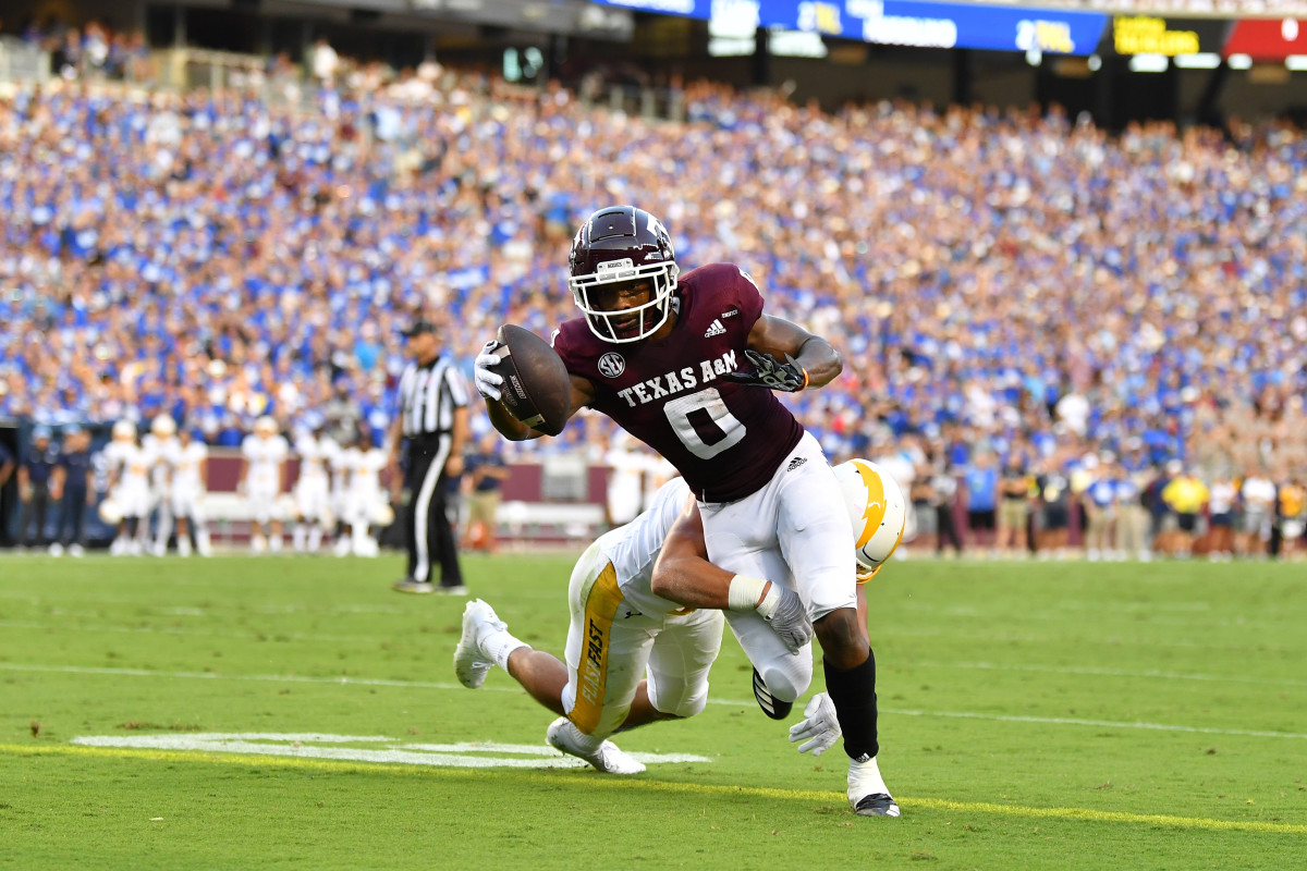 No. 6 Texas A&M Opens Season Victorious - Sports Illustrated Texas A&M ...