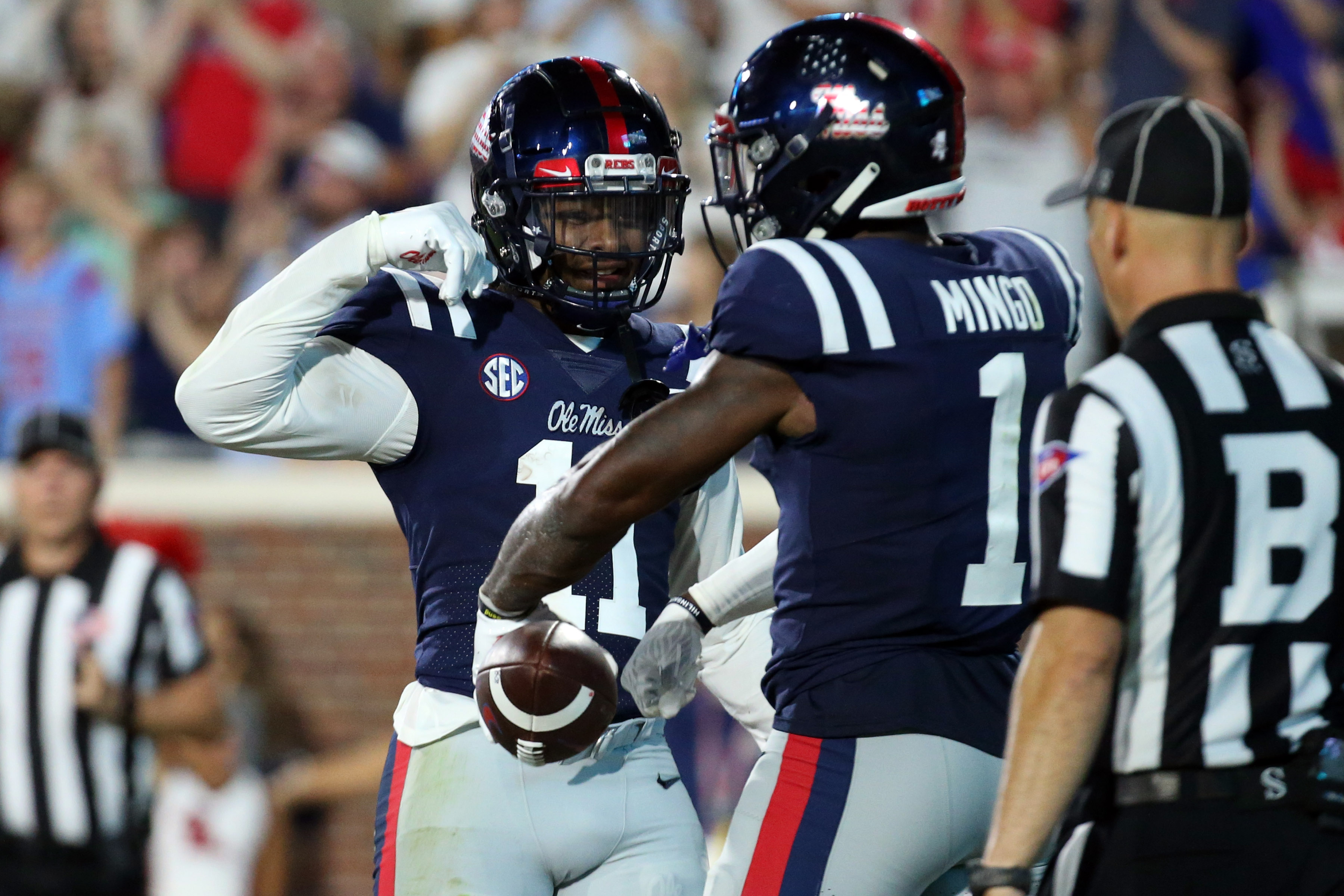 Ole Miss keeps the train rolling, beating Austin Peay 54-17 - The