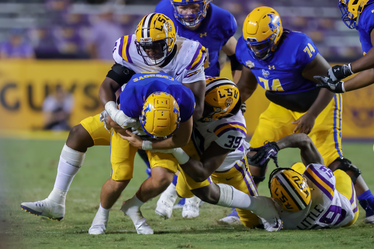 Three Observations: Second-Half Rush Defense Struggles, Cade York Returning  to Form and History-Making Performances - Sports Illustrated LSU Tigers  News, Analysis and More.