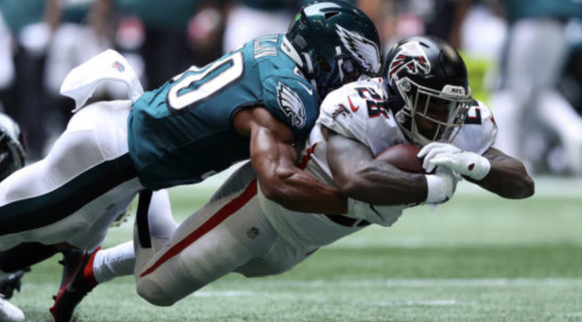 New era in Philly: Hurts 3 TDs, Eagles rout Falcons 32-6