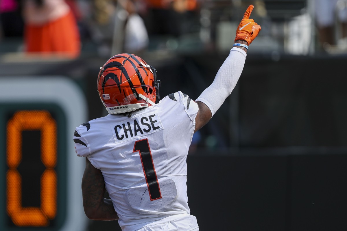 Ja'Marr Chase Cincinnati Bengals Unsigned Catching a Pass in