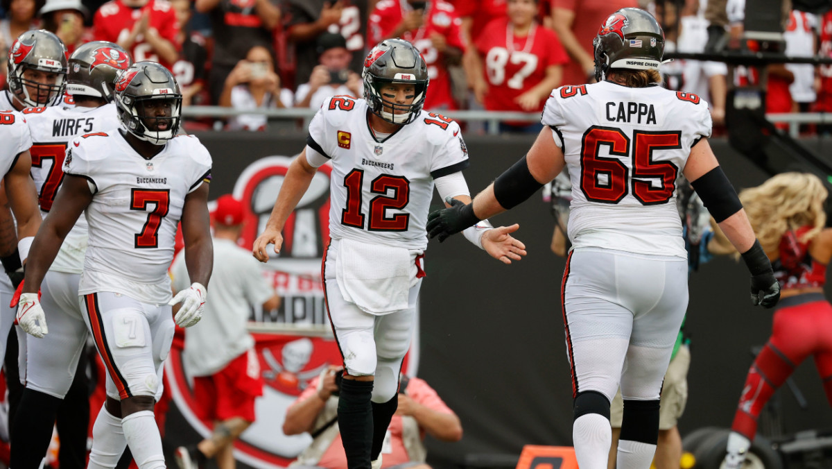 Tampa Bay Buccaneers vs. Atlanta Falcons Recap: Bucs Outlast Falcons ...