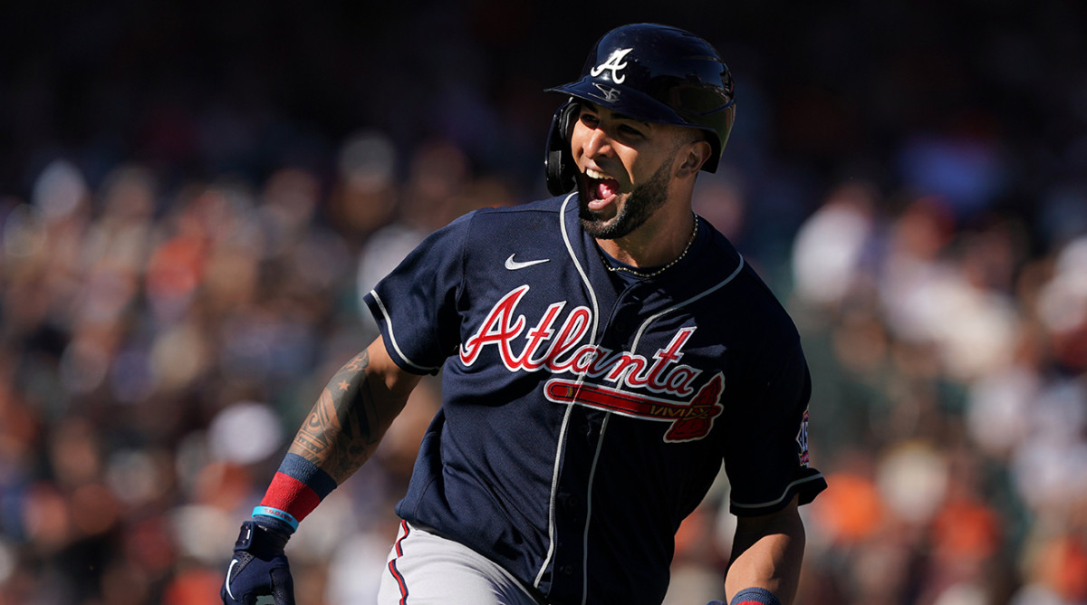 Eddie Rosario hits for the cycle; Braves avoid sweep by Giants - Sports  Illustrated