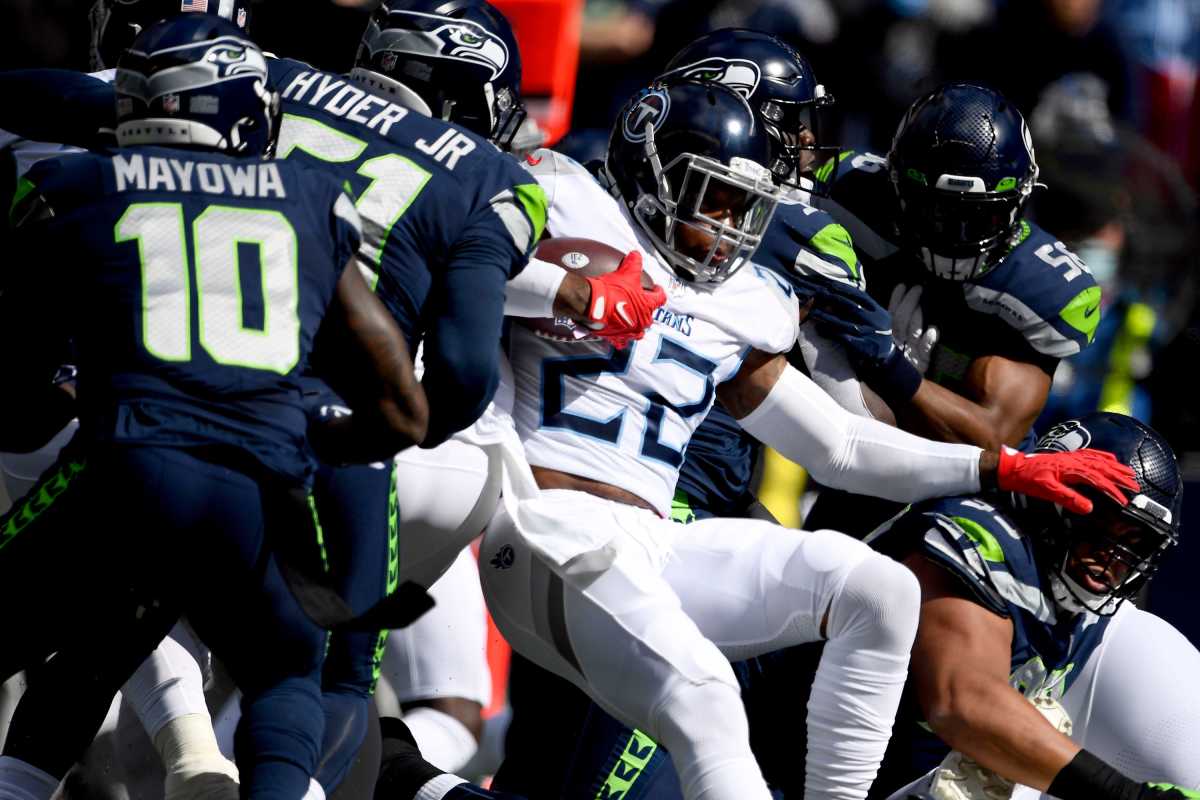 Seahawks Choke Away Late Lead, Drop Home Opener To Titans - Sports ...