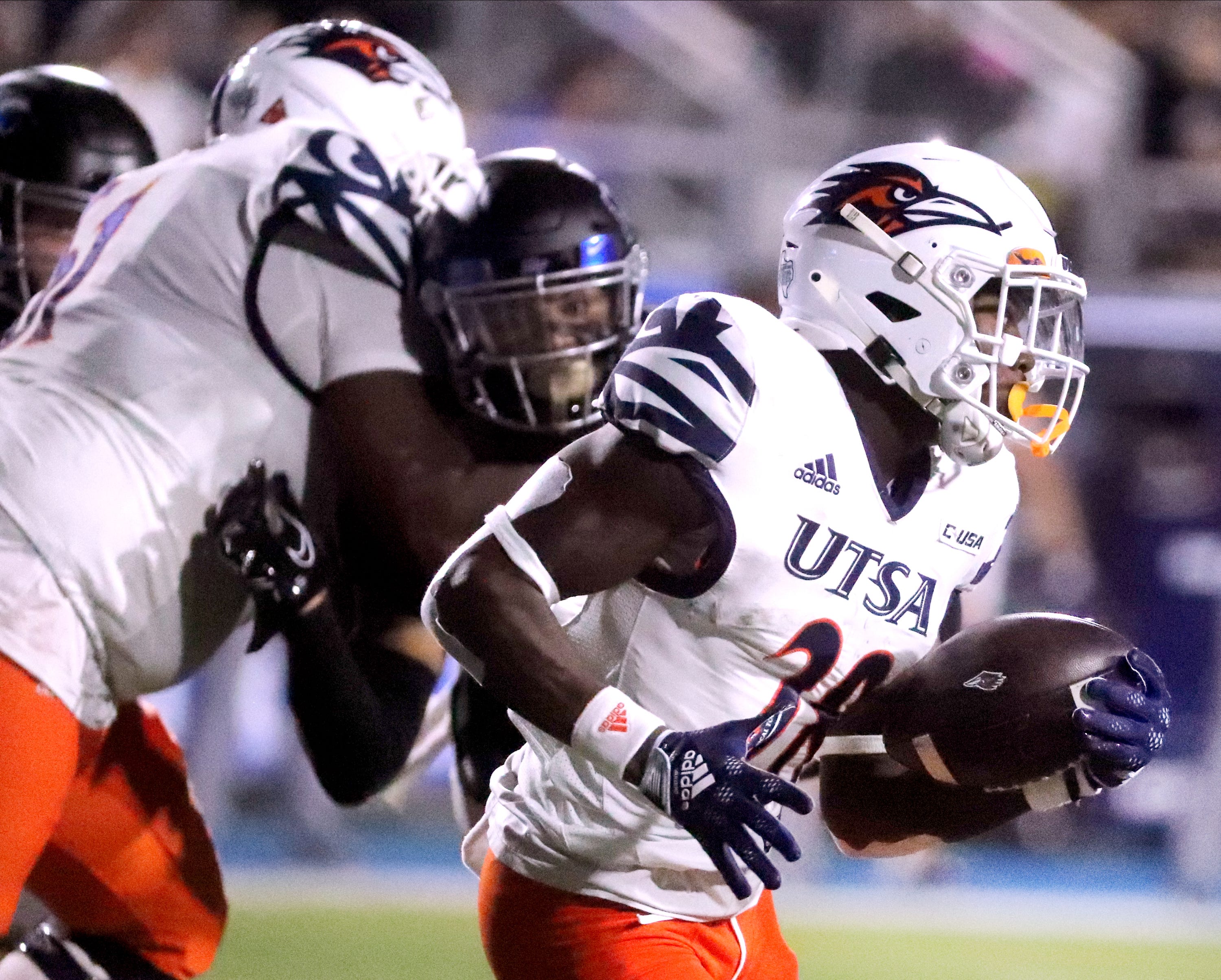 UTSA clinches C-USA regular season crown, championship game berth, UTSA  Today, UTSA