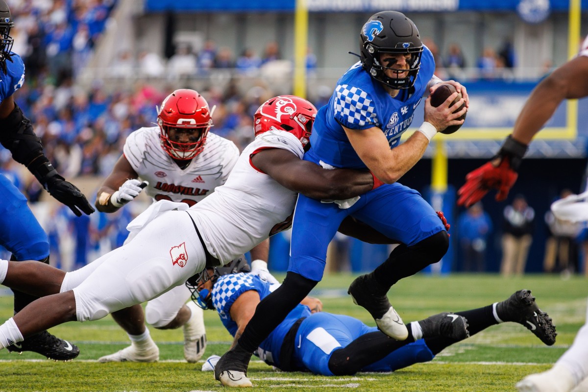 Kentucky Defeats No. 25 Louisville 2613, Wins Fourth Consecutive