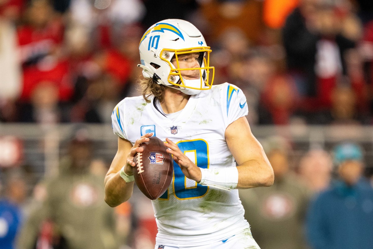 Los Angeles Chargers at Denver Broncos Game Day Betting Odds: Week 18 Point  Spread, Moneyline, Over/Under - Sports Illustrated Los Angeles Chargers  News, Analysis and More