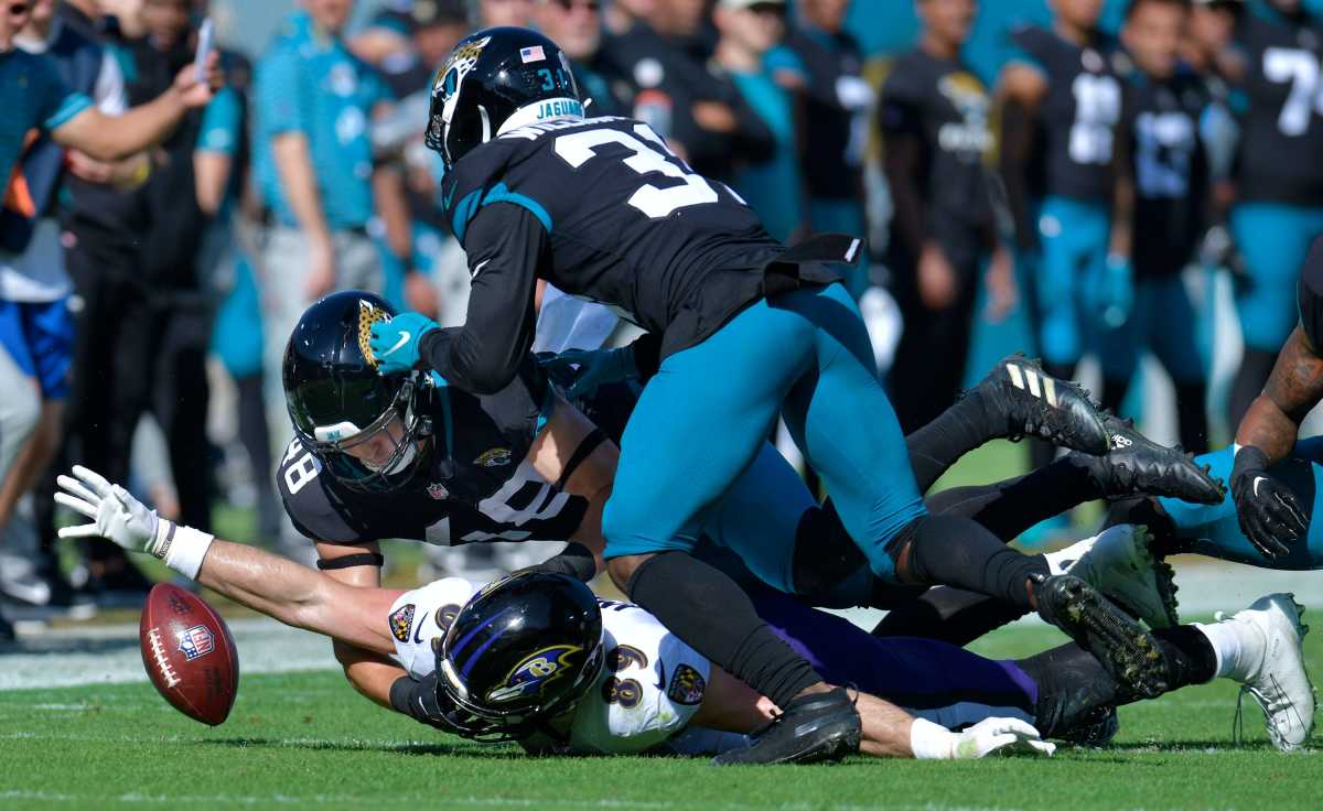 Calais Campbell, Lamar Jackson praise Trevor Lawrence after Jaguars win