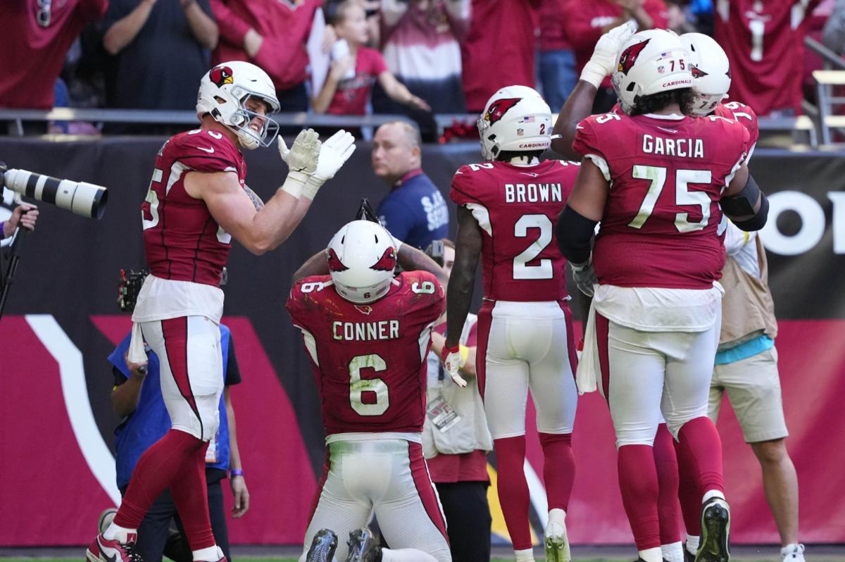 Arizona Cardinals running back James Conner (6) watches from the sideline  during an NFL pre-season game against the Denver Broncos, Friday, Aug. 11,  2023, in Glendale, Ariz. (AP Photo/Rick Scuteri Stock Photo 