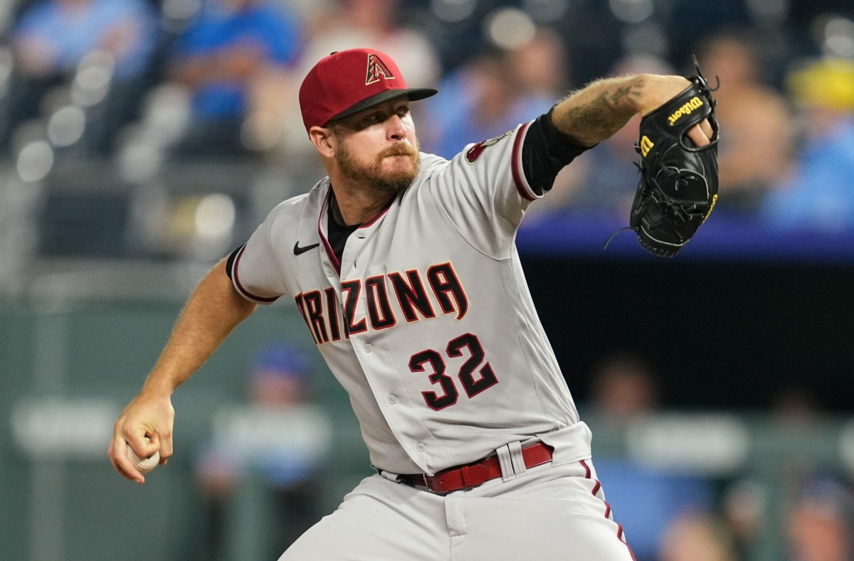 Angels News: LA Signs Reliever Chris Devenski To One-Year Deal - Los ...