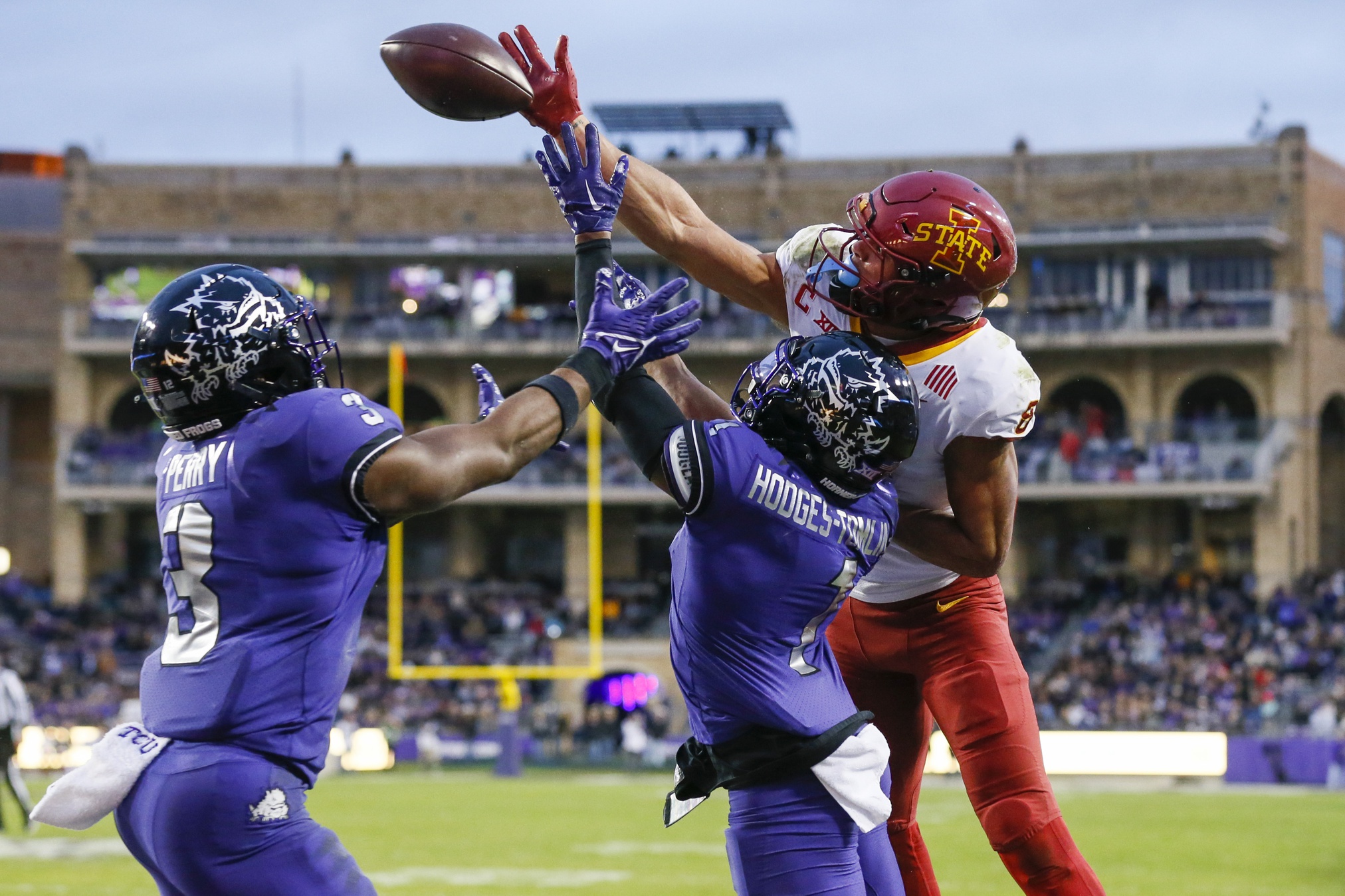 TCU’s HodgesTomlinson Announced As Jim Thorpe Award Finalist Sports