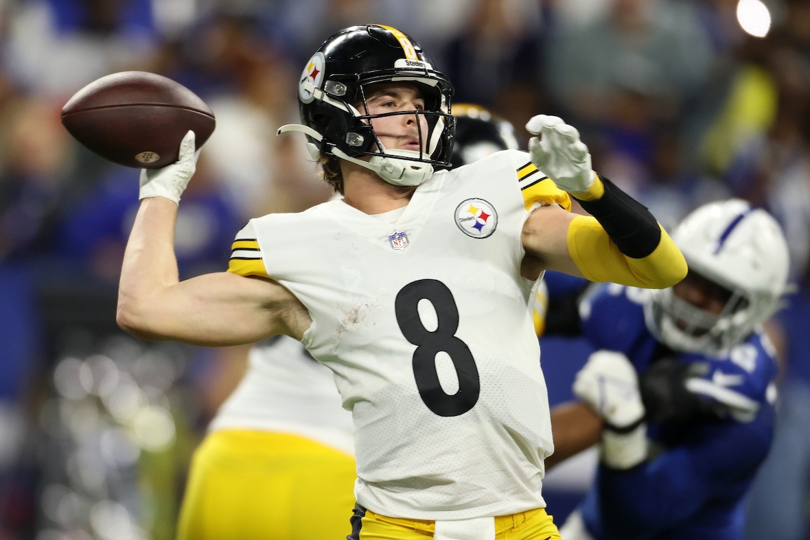 Pittsburgh Steelers Kenny Pickett Named PFF's Third-Highest Rated