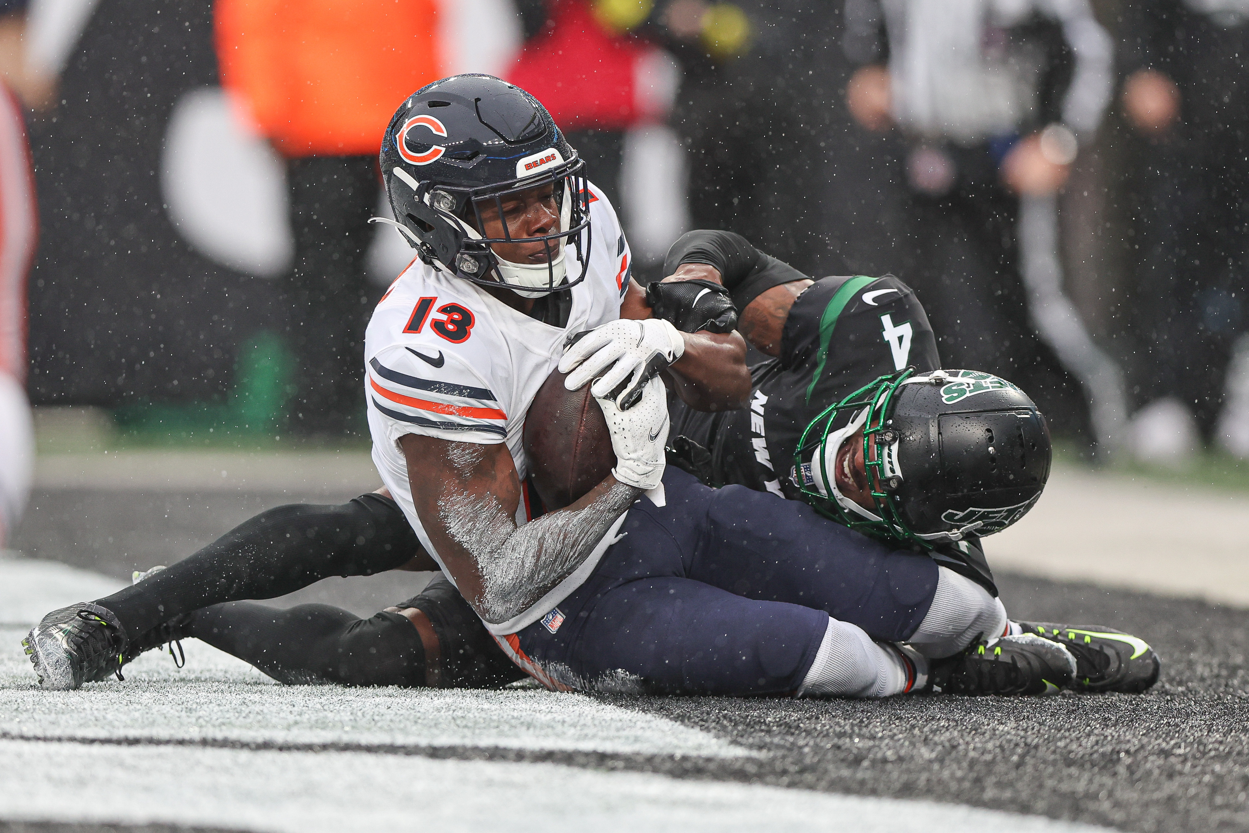 Column: What can Chicago Bears learn from Philadelphia Eagles?