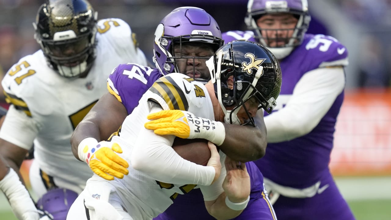 Five ill Vikings miss practice; Akayleb Evans lands on injured reserve