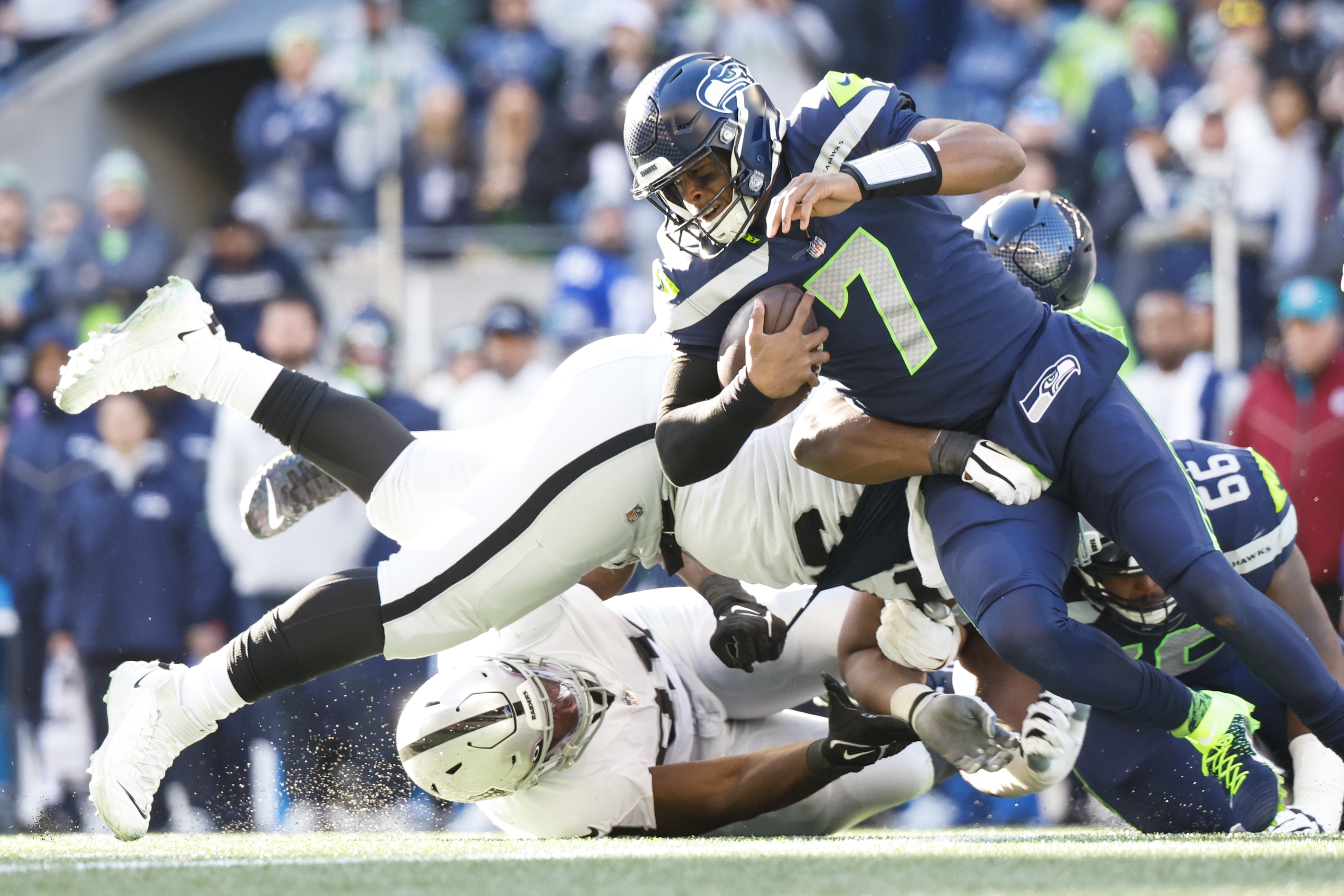 Seahawks' Geno Smith on latest loss, his mentality and how NFL views his  team: 'From the hunter to the hunted' 