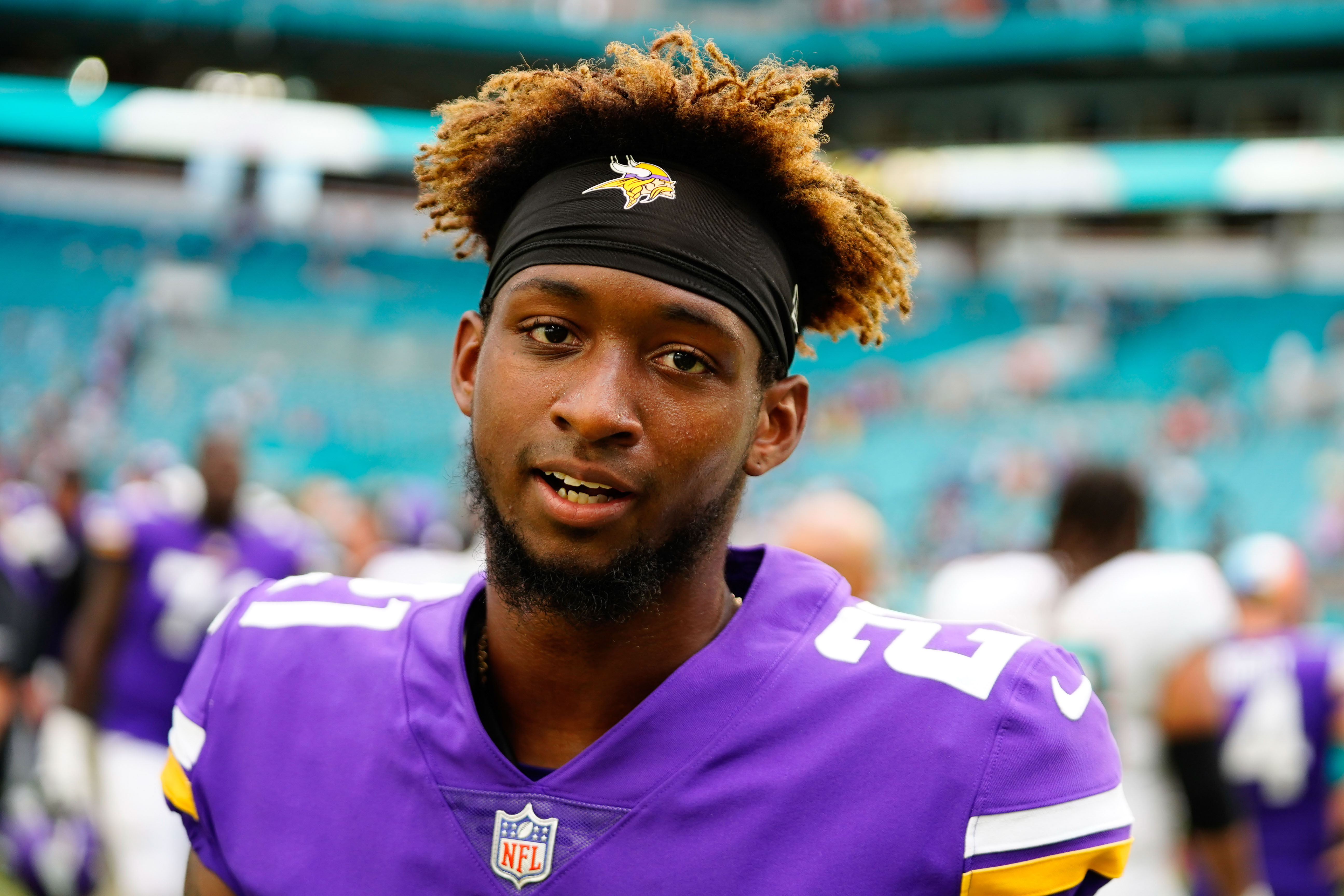 Vikings' Christian Darrisaw back at practice in no-contact jersey, ruled  out Sunday – Twin Cities