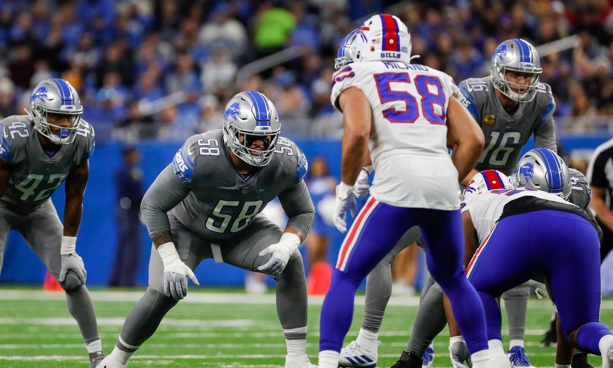 Detroit Lions tackle Penei Sewell with a game-clinching reception vs