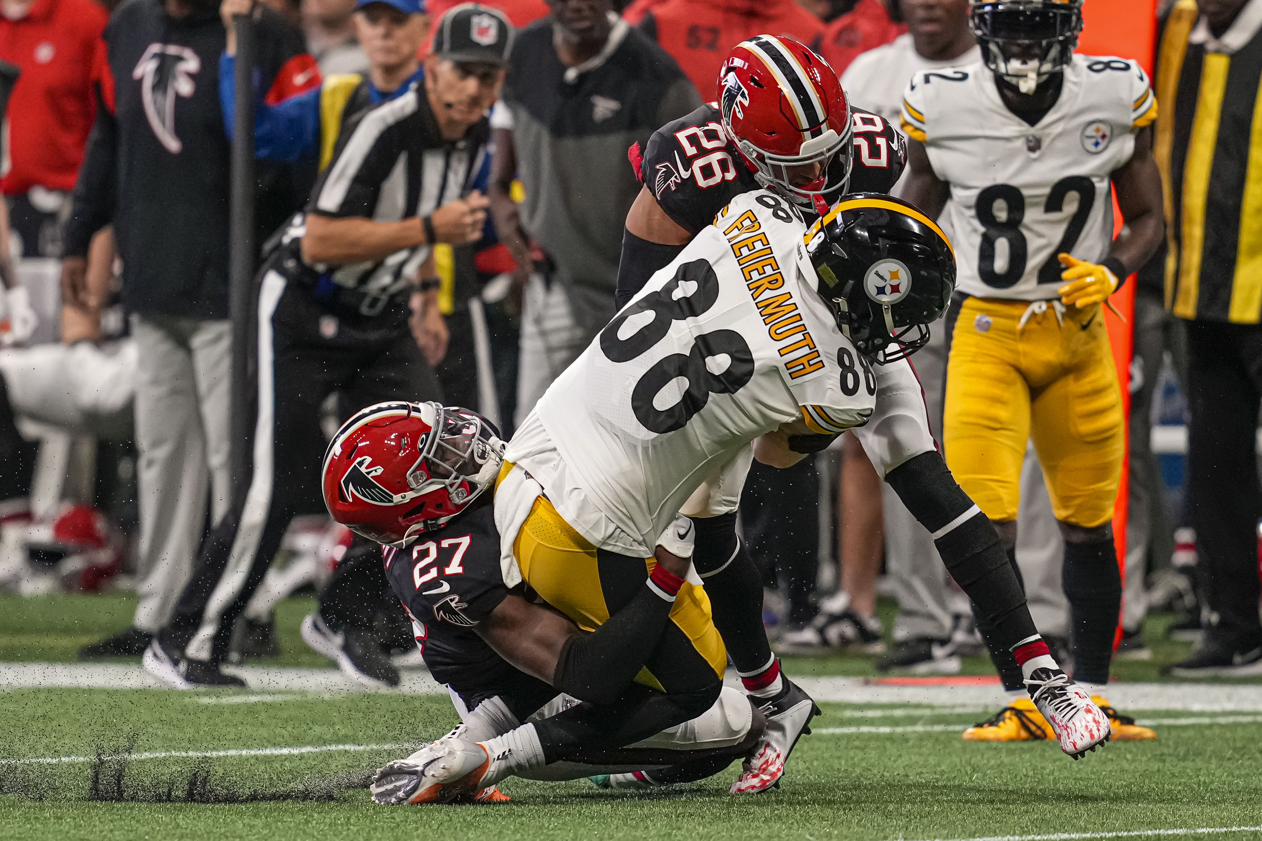 Pittsburgh Steelers vs. Atlanta Falcons Live Blog: Atlanta Shutout in  Finale - Sports Illustrated Atlanta Falcons News, Analysis and More