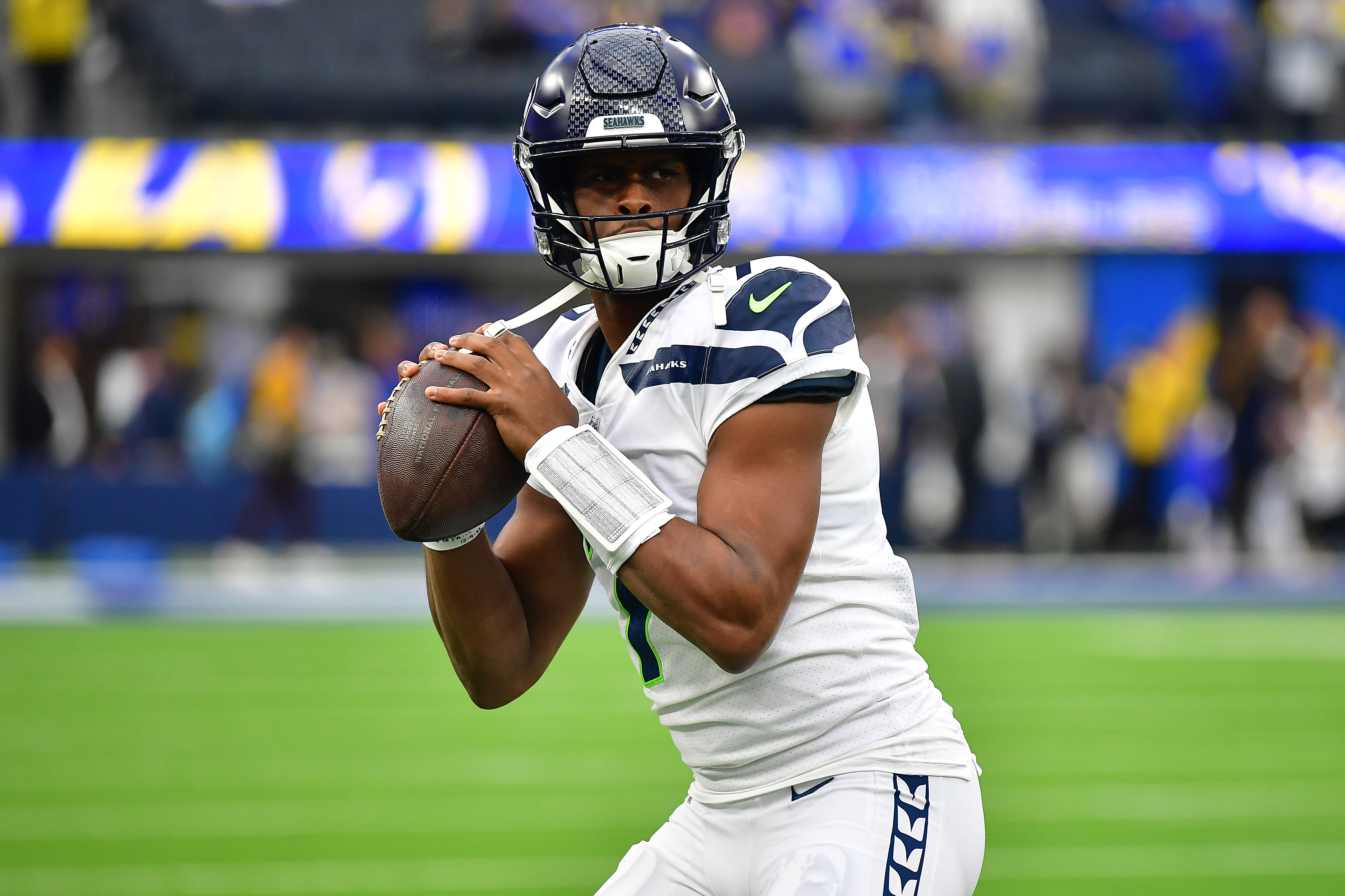 Seahawks Lead Rams 14-13 in Third Quarter: Live In-Game Updates